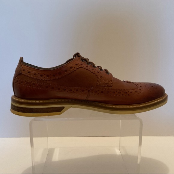 Clarks Lea Wingtip Oxford Lace up Mens Brown 9.5 M Excellent!